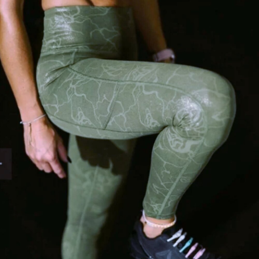 Zyia Olive Maze Light n Tight Pocket Hi-Rise Legging 24" Size 8-10